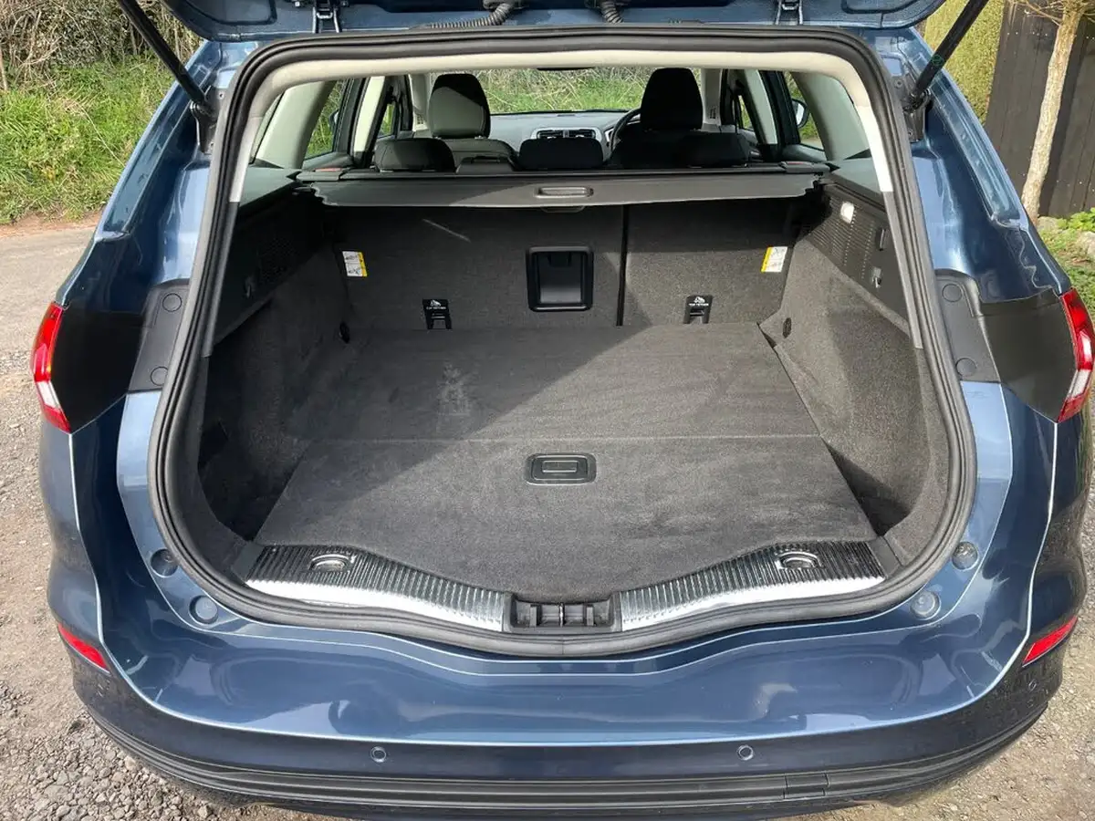 2020-ford-mondeo-20tdci-zetec-edition-estate-big-8