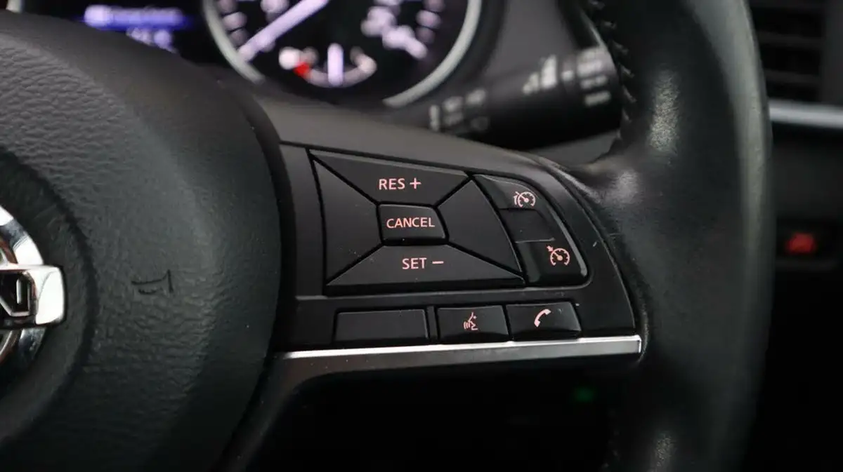 2019-nissan-qashqai-13-dig-t-tekna-160ps-dct-big-24