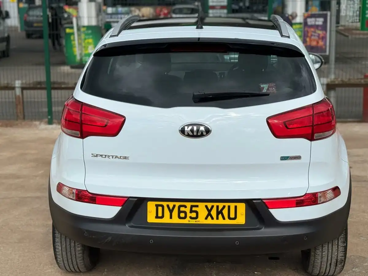 2015-kia-sportage-16-gdi-2-big-23