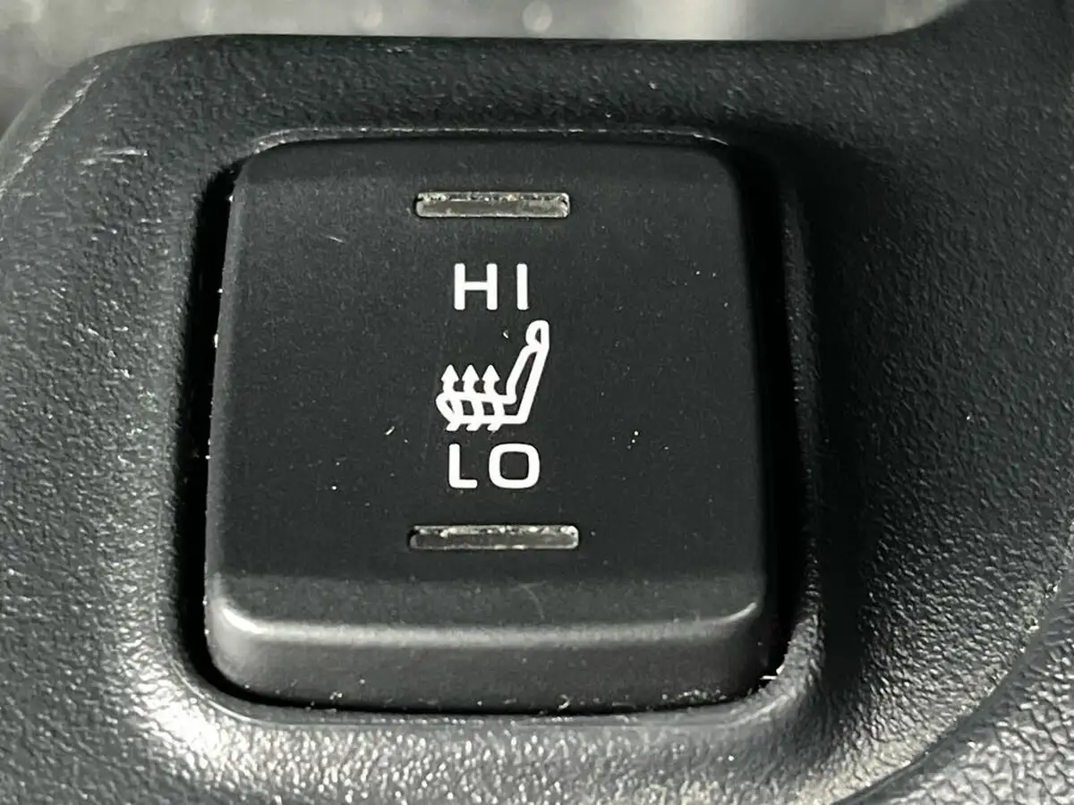 2021-toyota-corolla-18-vvt-i-icon-tech-trk-hatchback-5d-big-24