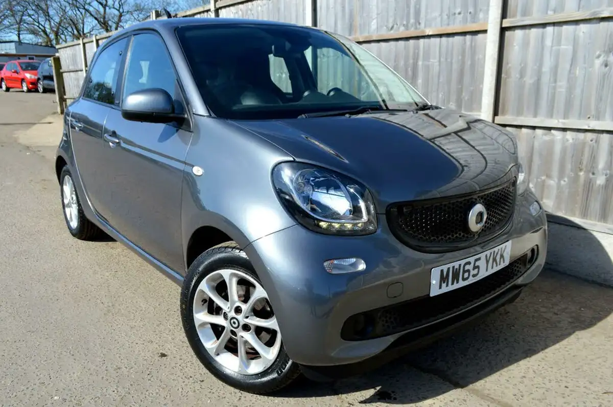 2015-smart-forfour-10-passion-ss-big-19
