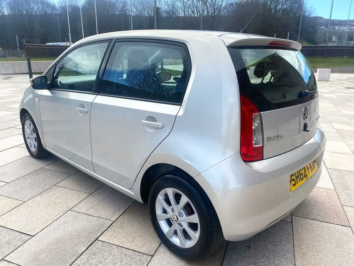 2012-skoda-citigo-10-elegance-74bhp-5d-big-3