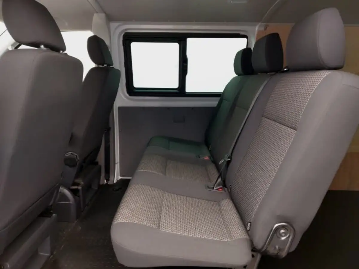 2023-volkswagen-transporter-20tdi-t32-highline-bmt-lwb-kombi-dsg-big-5