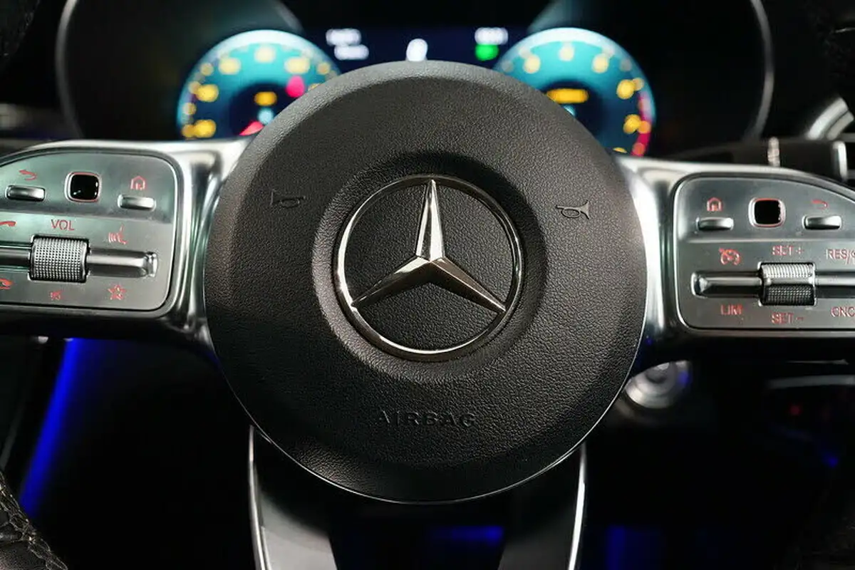2018-mercedes-benz-c-class-20-c300-amg-line-258ps-premium-plusss-coupe-2d-big-25