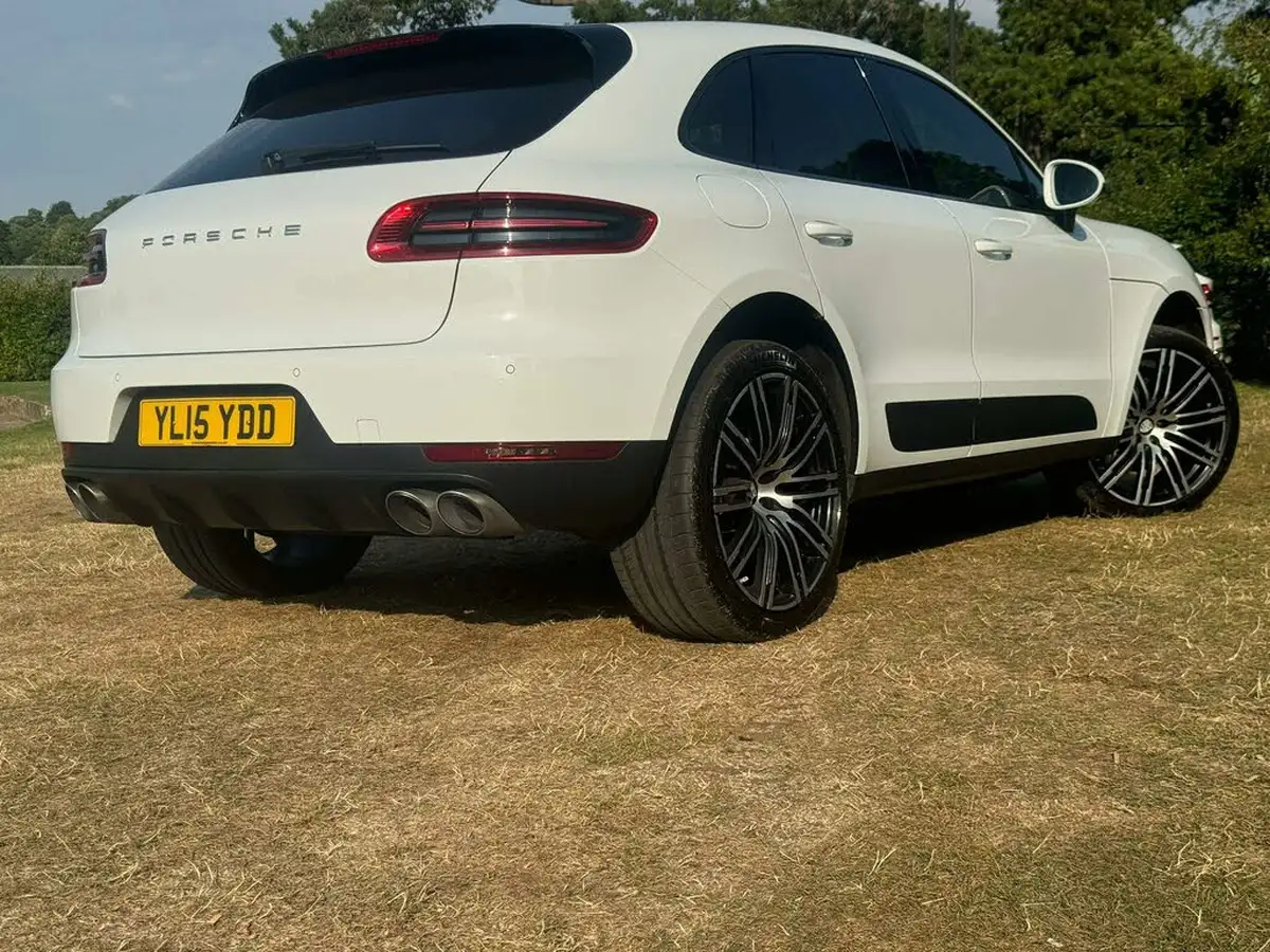 2015-porsche-macan-30td-s-big-26