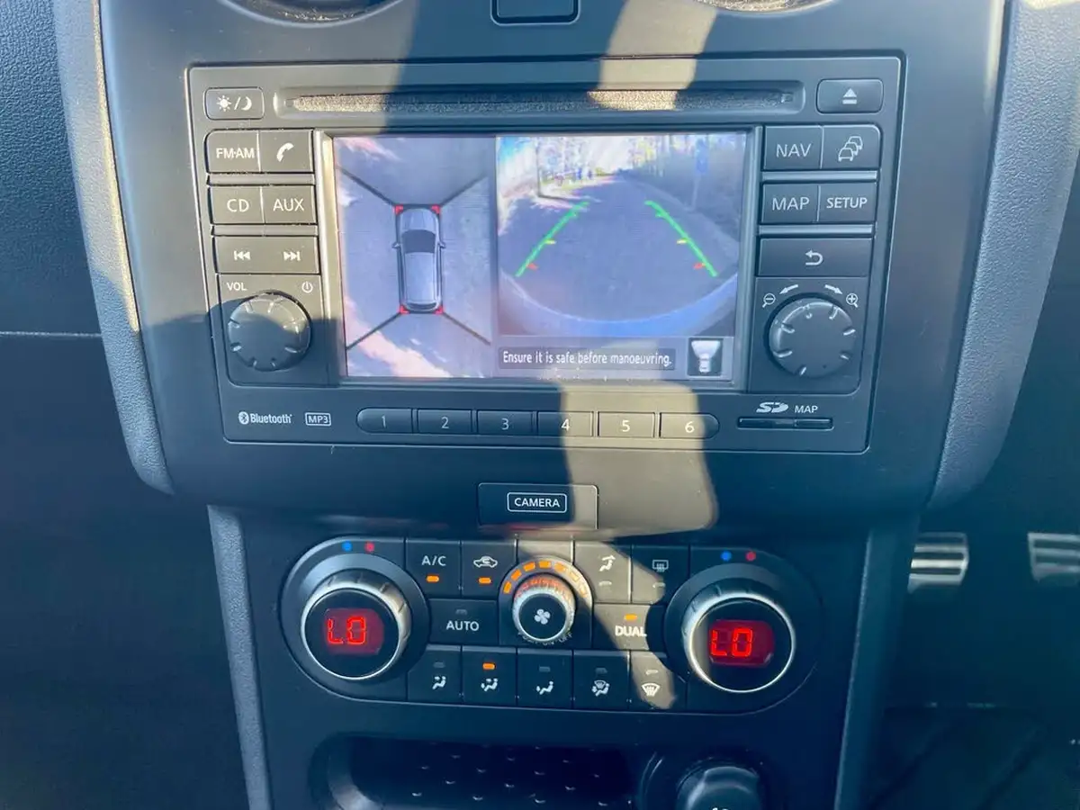 2013-nissan-qashqai-16-360-big-44