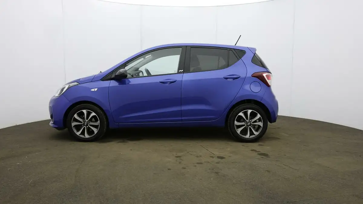 2019-hyundai-i10-10-play-big-59