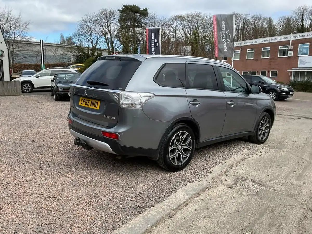2016-mitsubishi-outlander-22di-d-gx3-leather7st-big-58