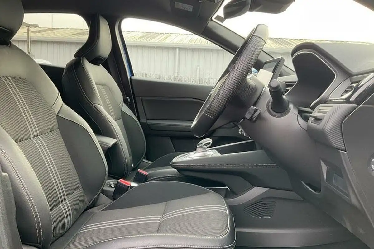2024-renault-captur-16-e-tech-engineered-145ps-full-big-16