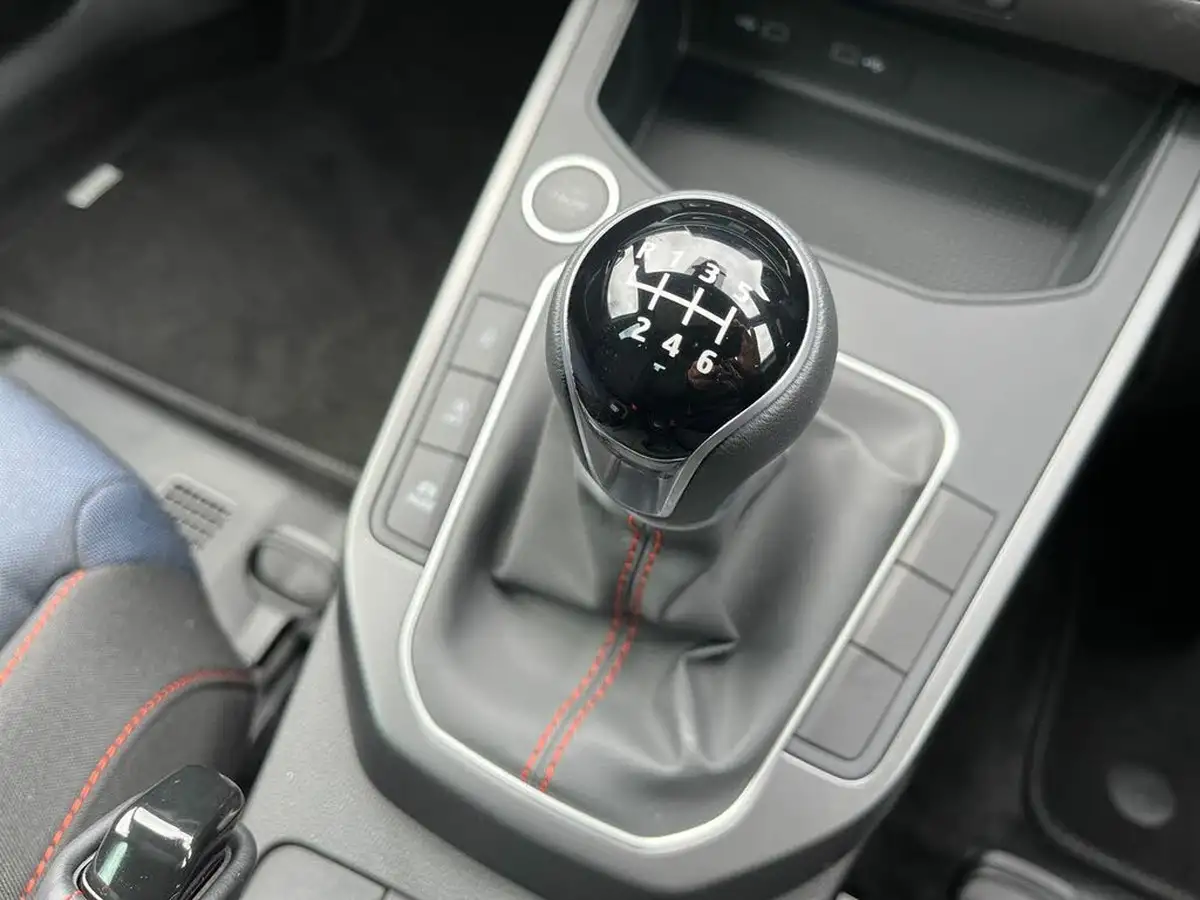 2024-seat-ibiza-10-tsi-anniversary-limited-edition-115ps-big-23