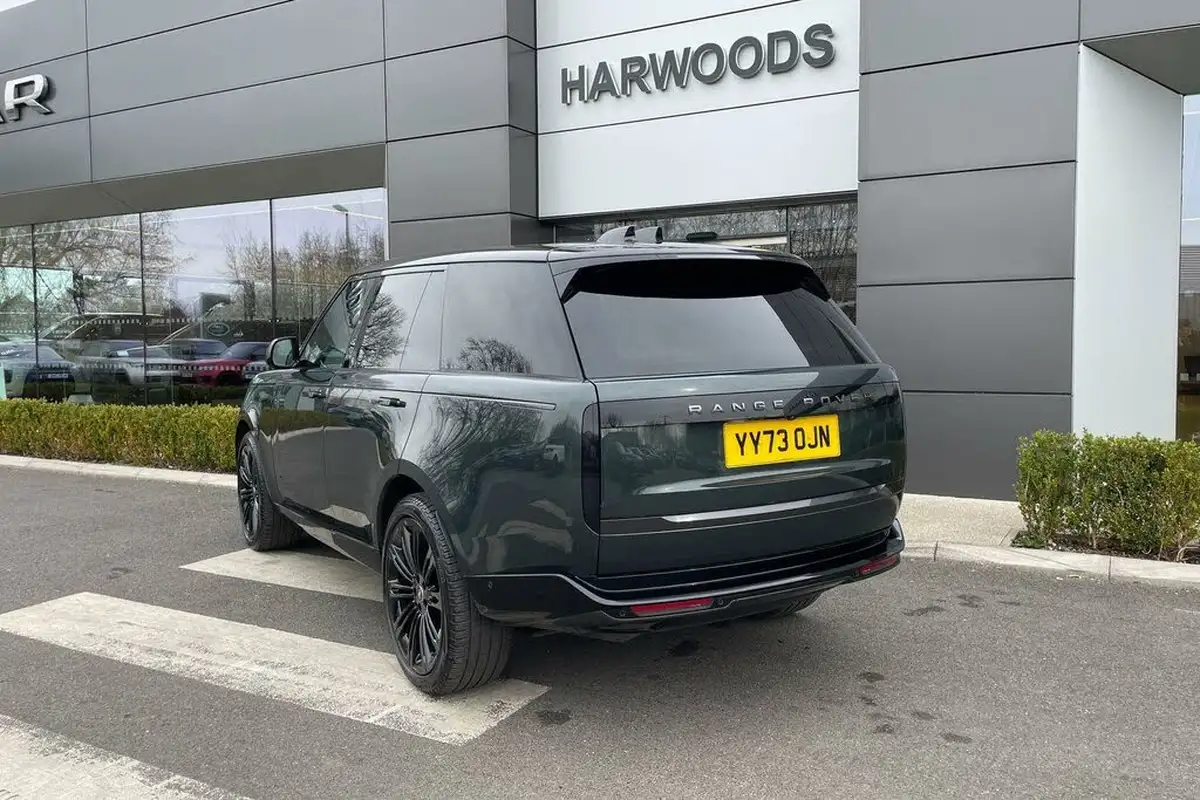 2023-land-rover-range-rover-30-d300-autobiography-big-67