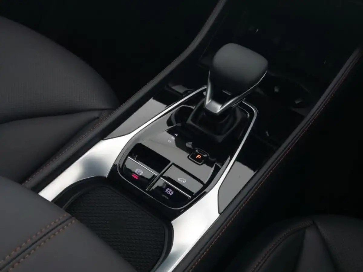 2024-mg-hs-15t-gdi-trophy-273ps-plug-in-hybrid-1496cc-auto-big-10