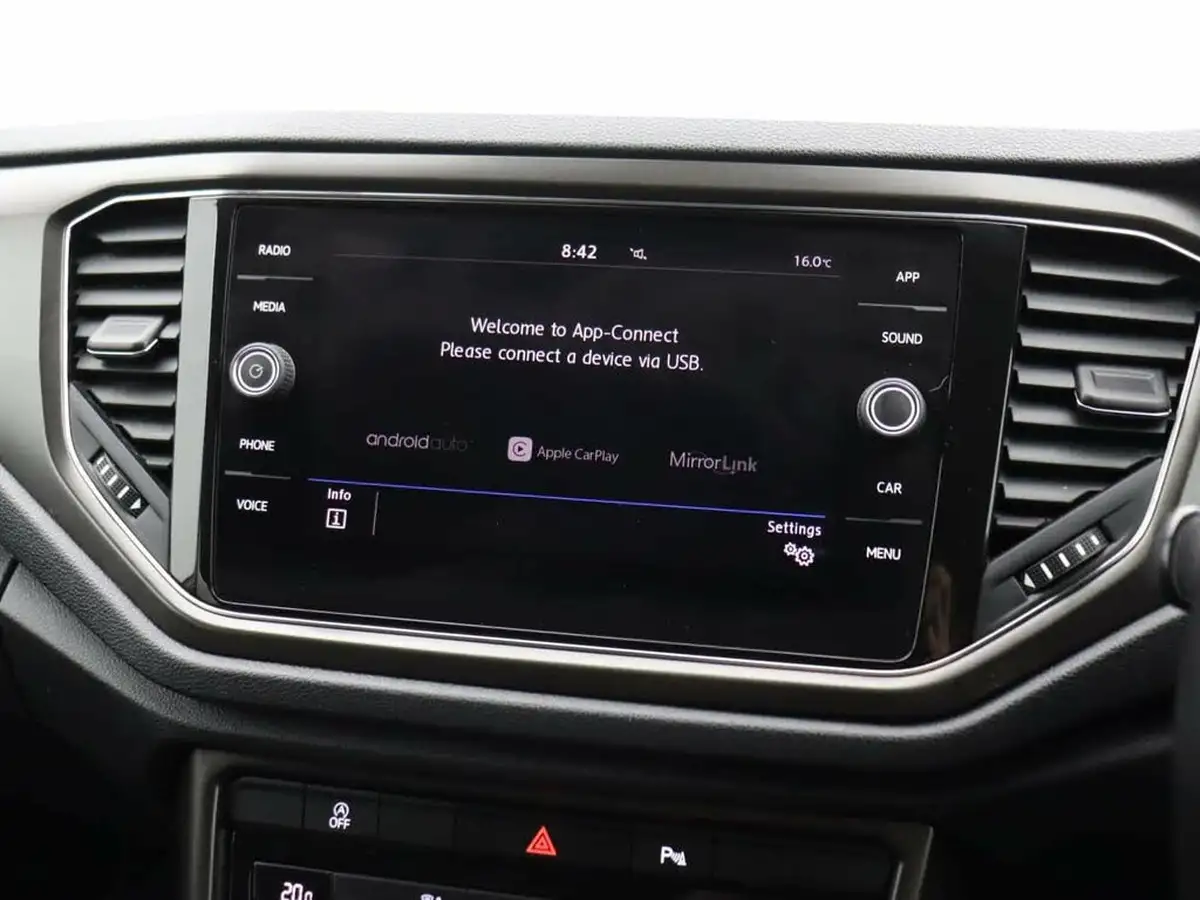 2019-volkswagen-t-roc-20tdi-design-big-23