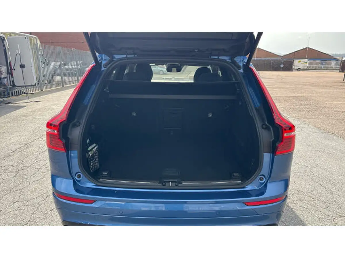 2020-volvo-xc60-20td-b4-r-design-pro-awd-big-3