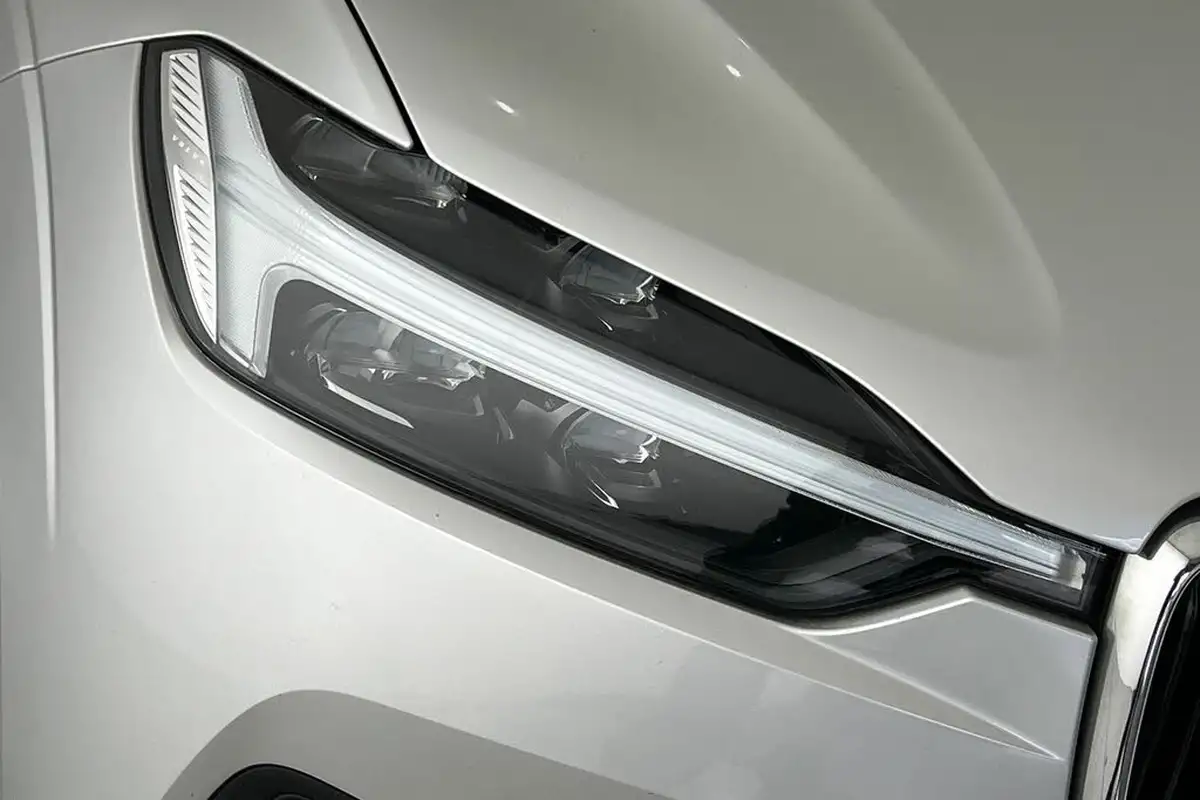 2021-volvo-xc60-20td-b4-momentum-awd-big-17
