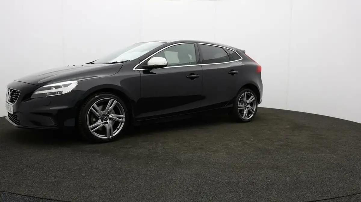 2018-volvo-v40-20td-d3-r-design-pro-big-55