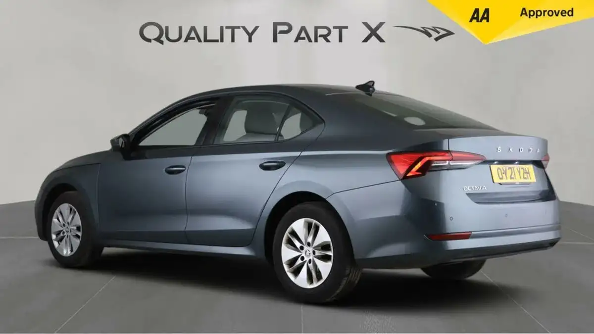 2021-skoda-octavia-10-tsi-se-technology-hatchback-big-4
