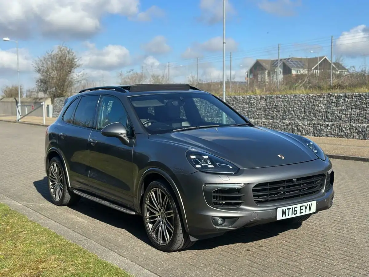 2016-porsche-cayenne-42td-s-big-50