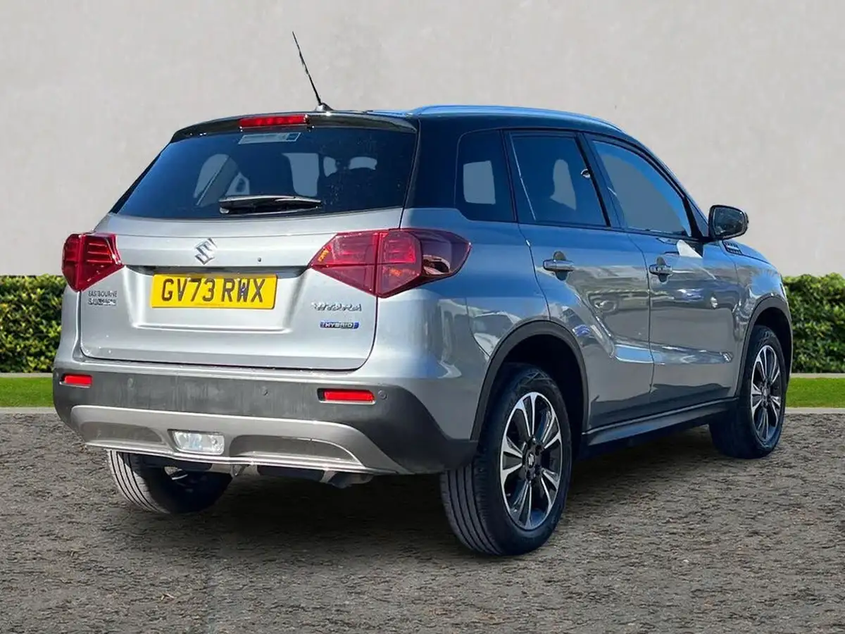 2023-suzuki-vitara-15-sz5-big-2