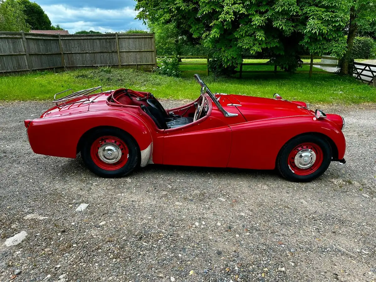 1954-triumph-tr2-20l-roadster-big-18