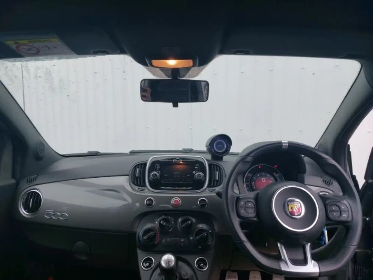 2018-abarth-595-14-tjet-big-2