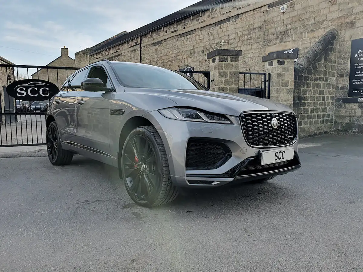2024-jaguar-f-pace-30-d300-r-dynamic-hse-black-big-1