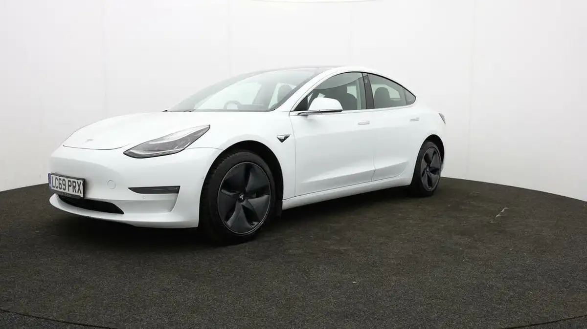 2019-tesla-model-3-e-long-range-4x4-big-53