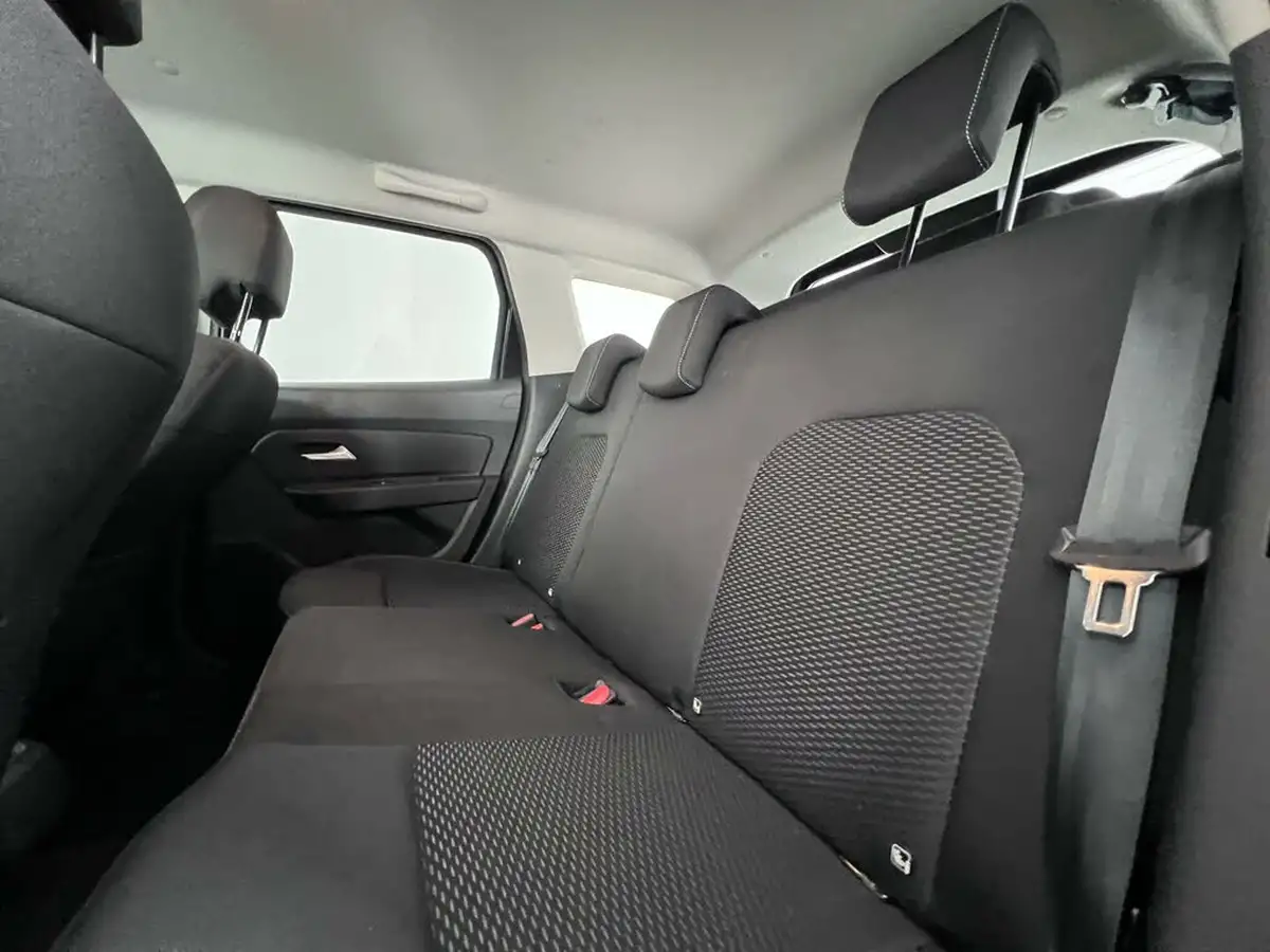 2020-dacia-duster-10-tce-comfort-100bhp-ss-big-14