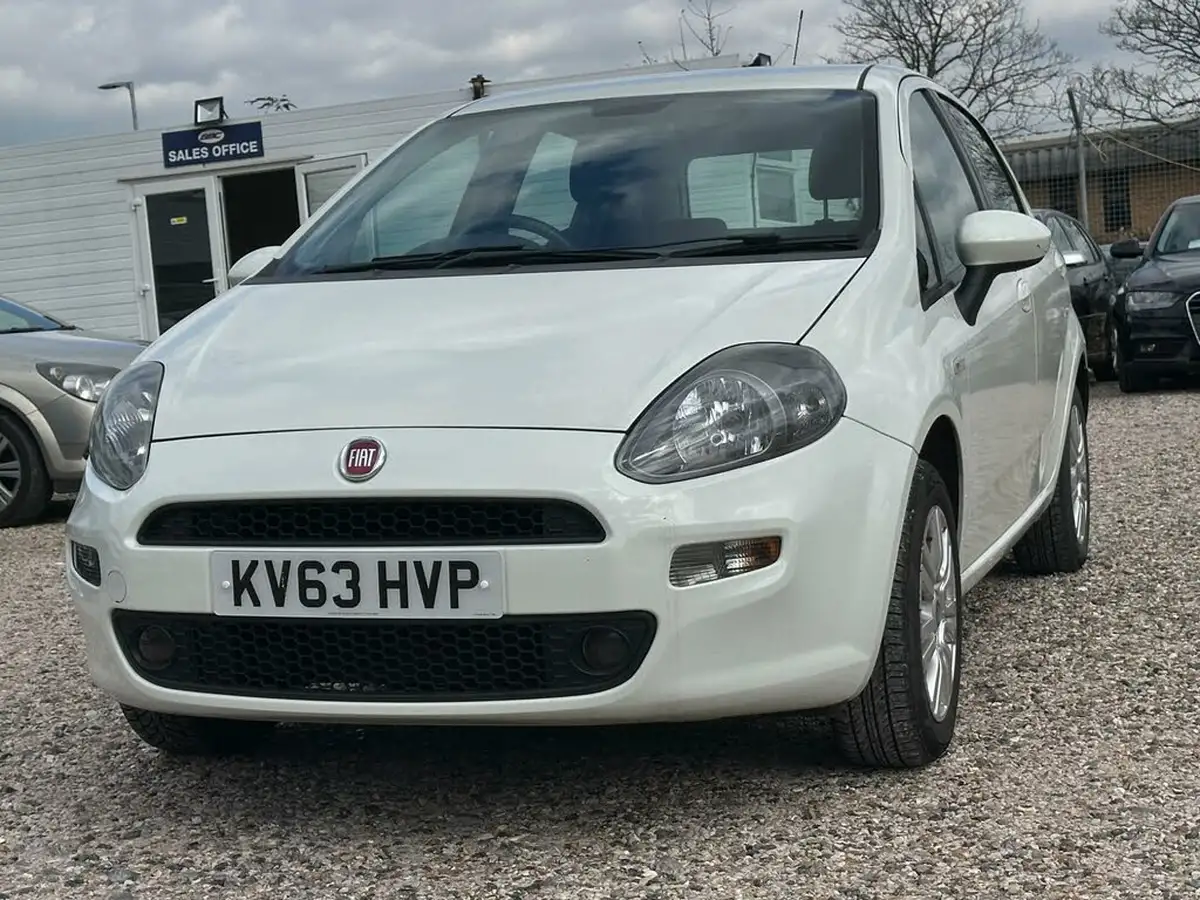 2013-fiat-punto-12-easy-no-ss-5d-big-5
