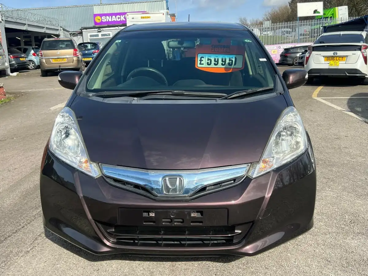 2013-honda-jazz-big-1
