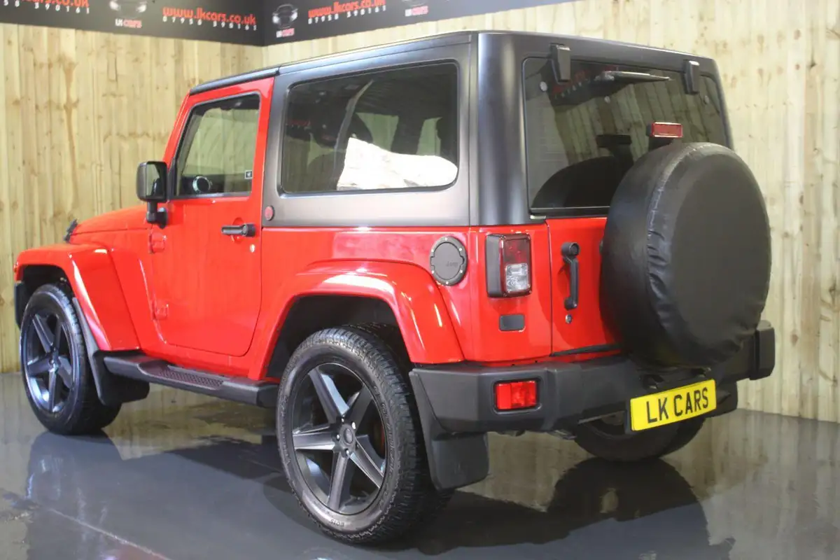2015-jeep-wrangler-28crd-sahara-3d-big-3