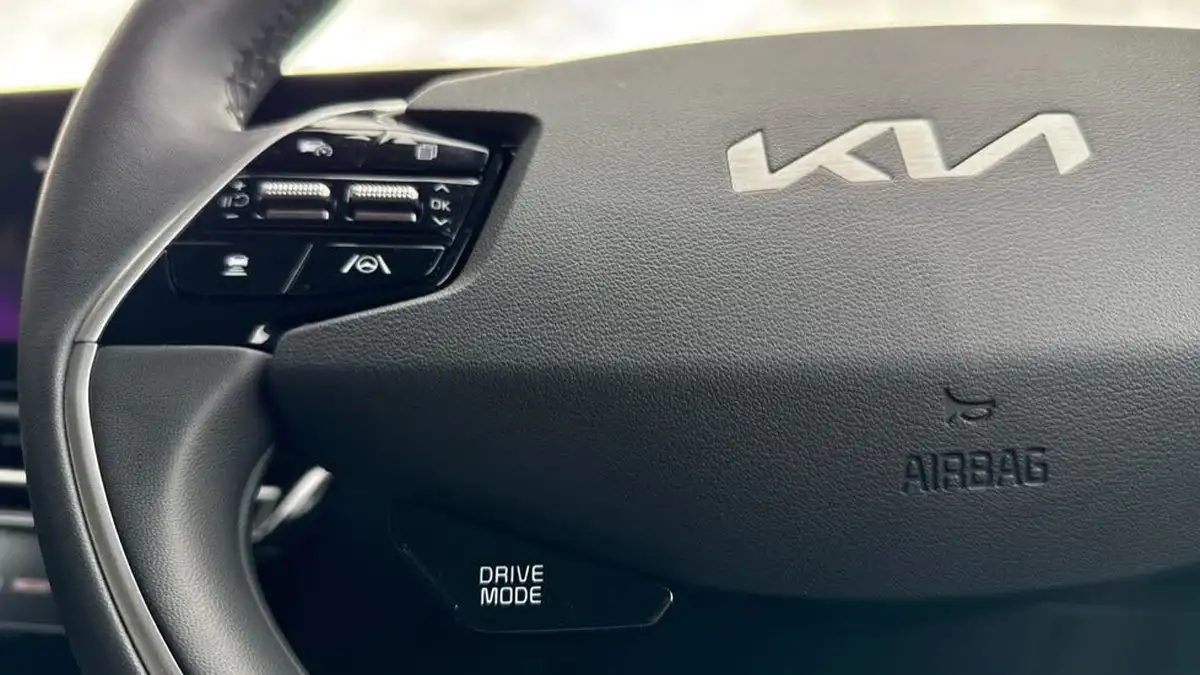 2024-kia-niro-ev-e-2-big-37
