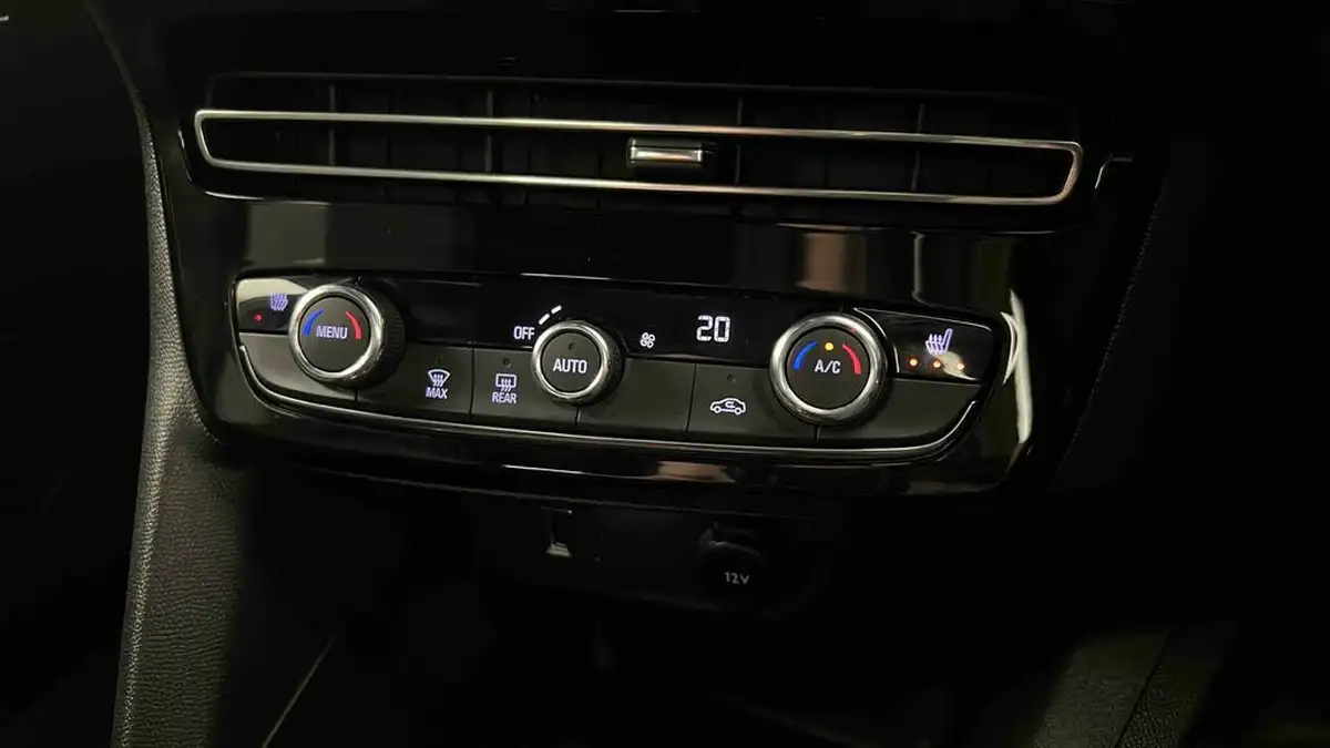 2022-vauxhall-mokka-e-ultimate-big-7