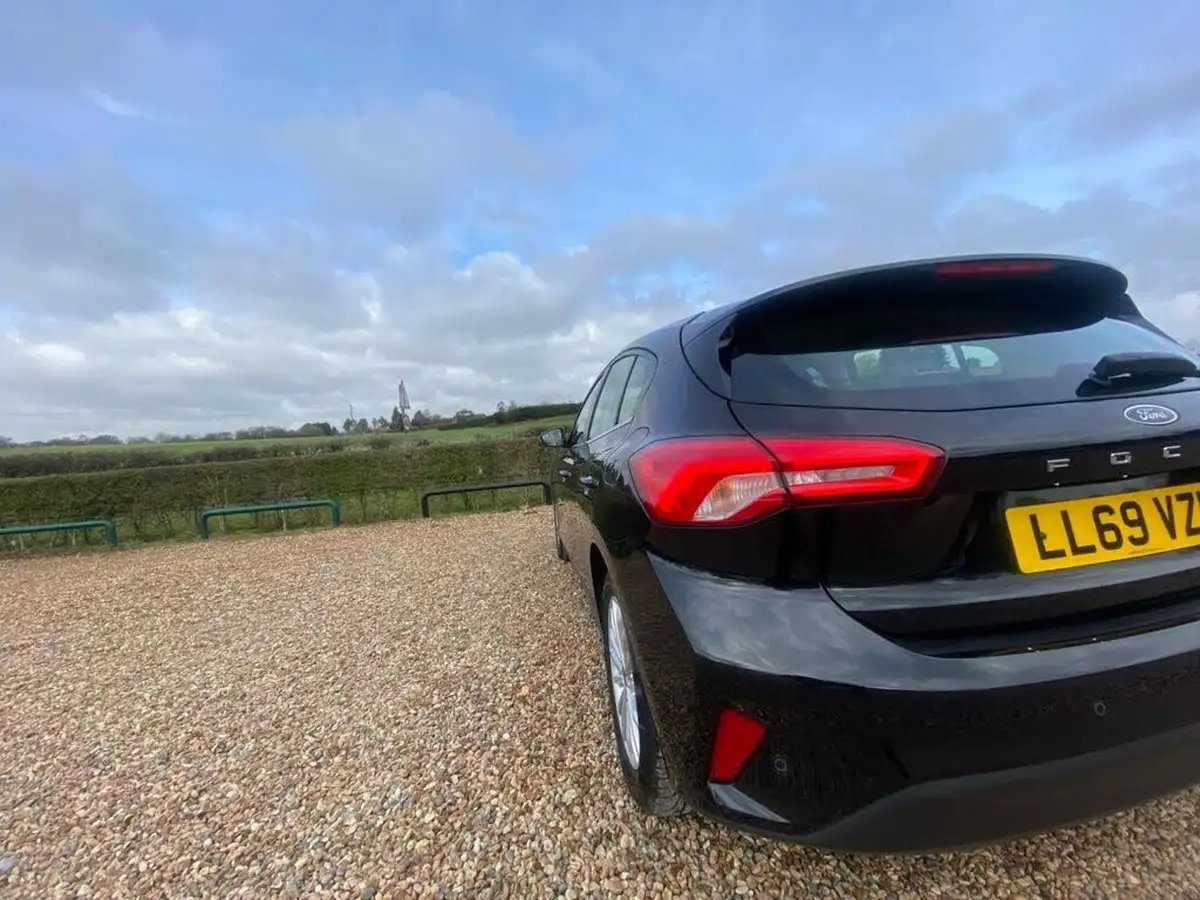 2019-ford-focus-10t-titanium-hatchback-big-51