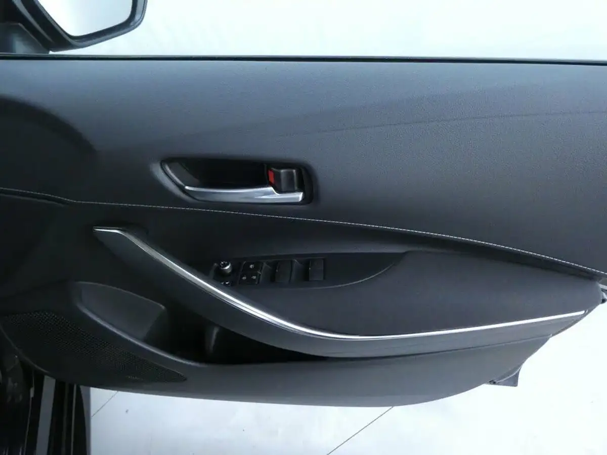 2021-suzuki-swace-18-sz-t-big-27