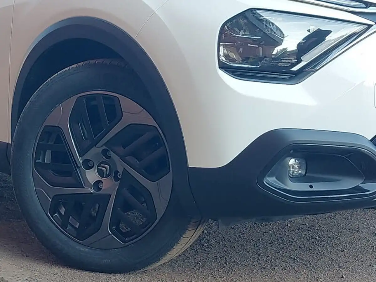 2021-citroen-c4-12-puretech-sense-plus-big-8