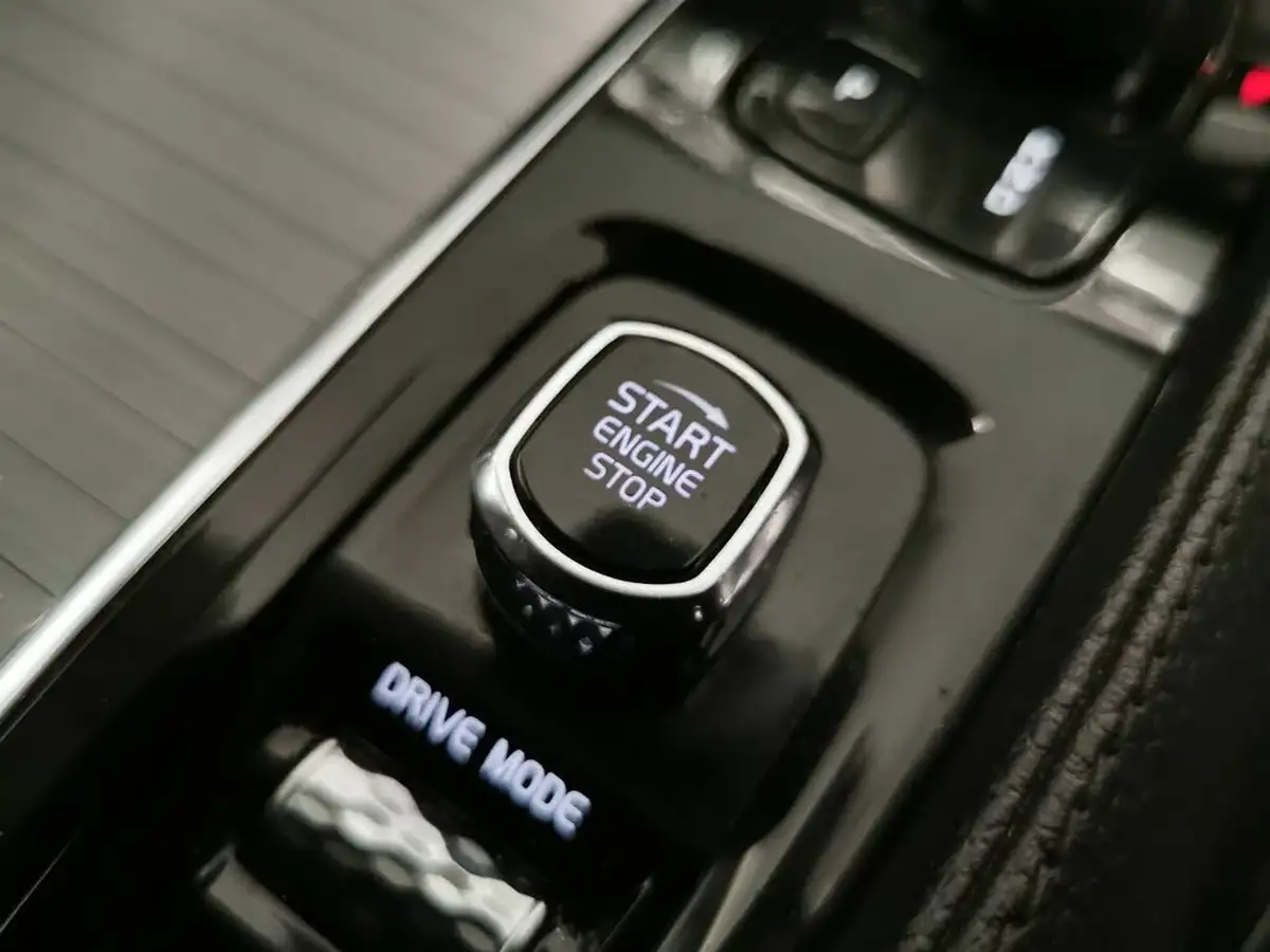 2020-volvo-xc90-20td-b5-momentum-big-21