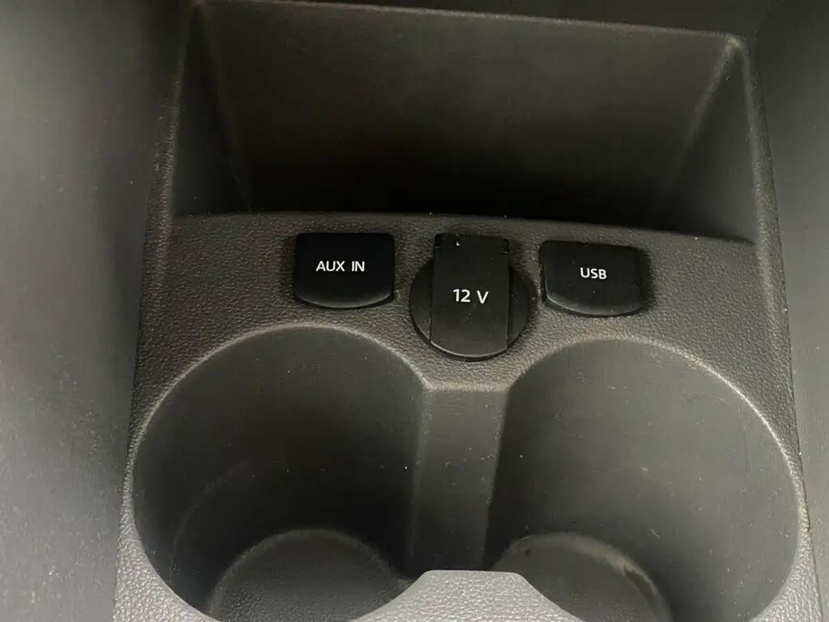 2017-volkswagen-polo-10-beats-65ps-ss-5d-big-46