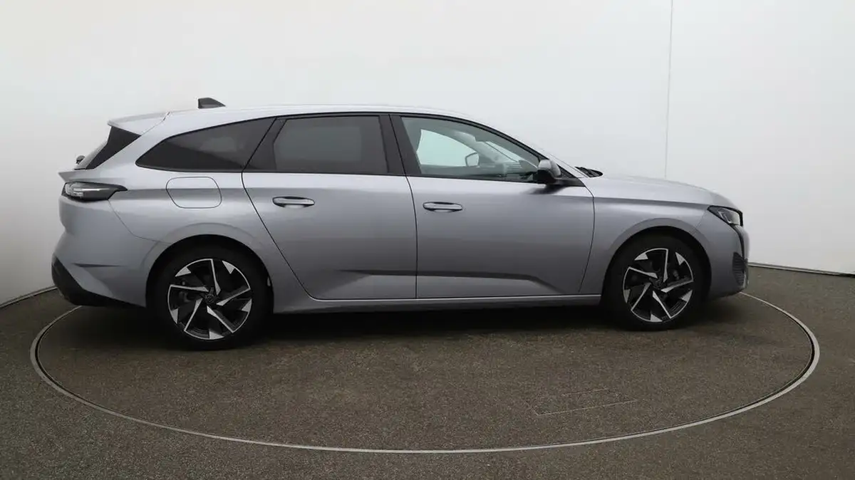 2023-peugeot-308-sw-12-puretech-allure-premium-130ps-big-8