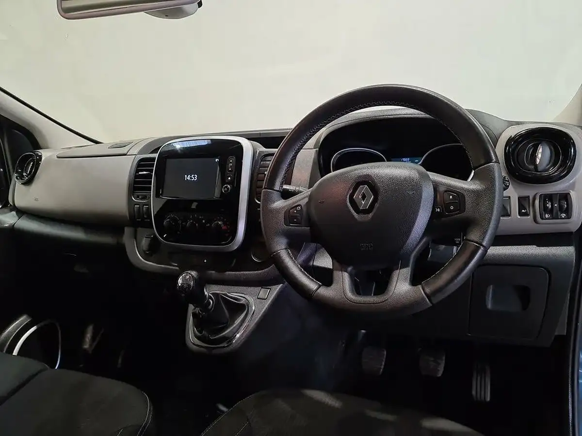 2019-renault-trafic-16dci-sl27-120-sport-nav-eu6c-bus-9-seats-big-15