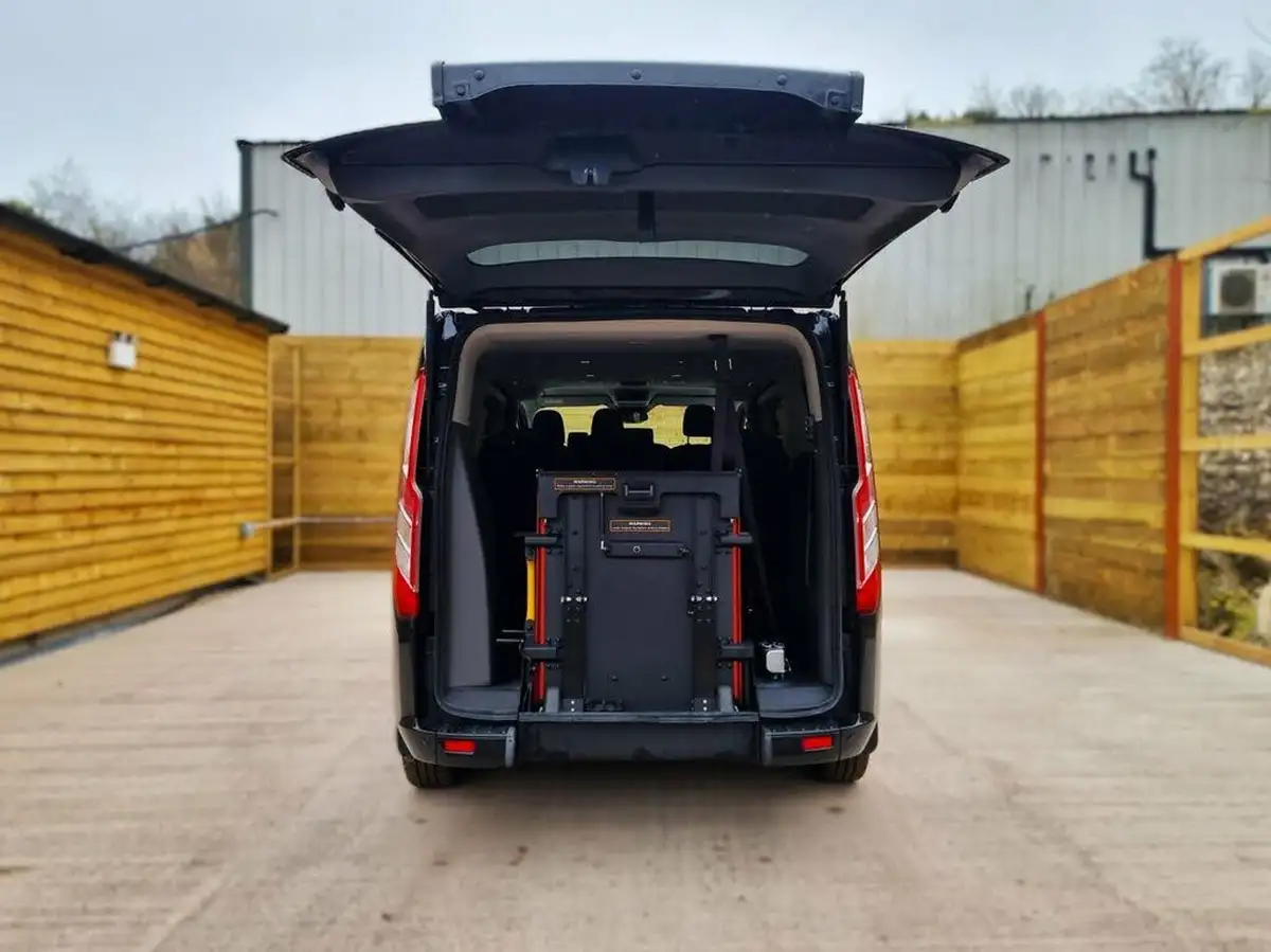 2022-ford-tourneo-custom-20tdci-320-l1-titanium-130pseu6dt-big-13