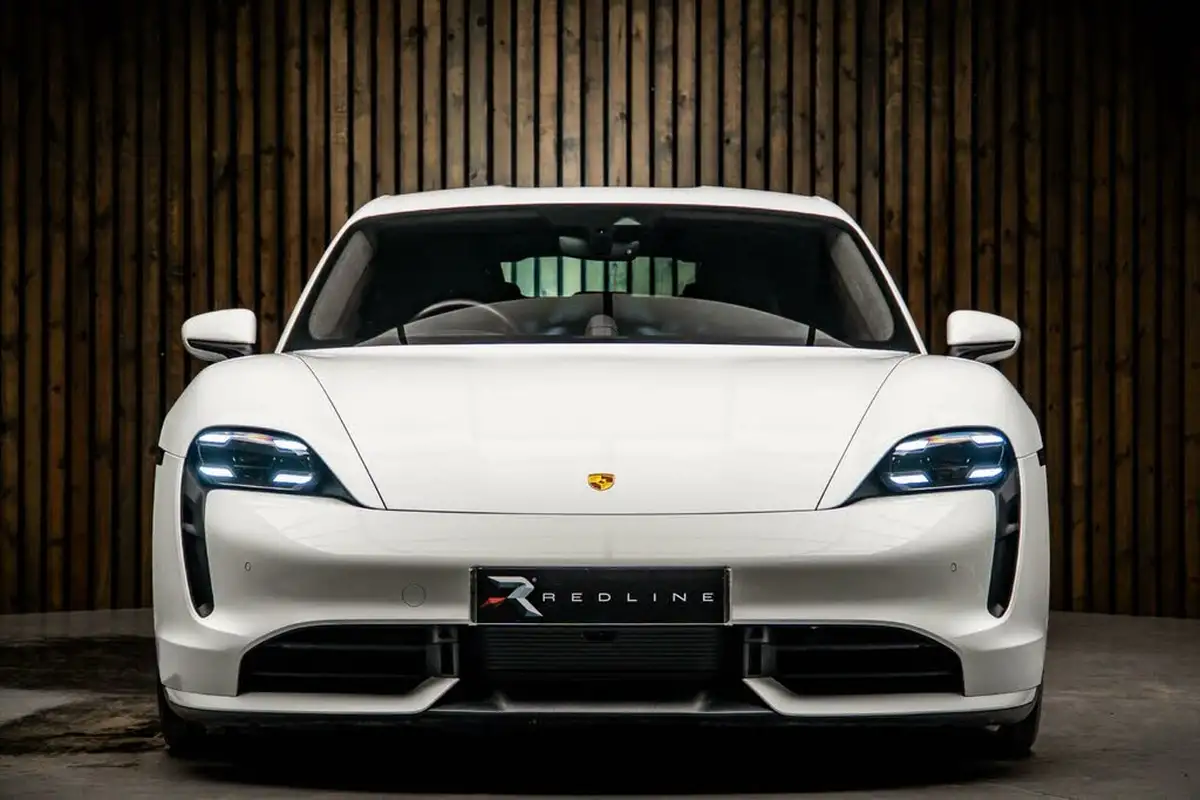2021-porsche-taycan-e-turbo-performance-battery-plus-big-4