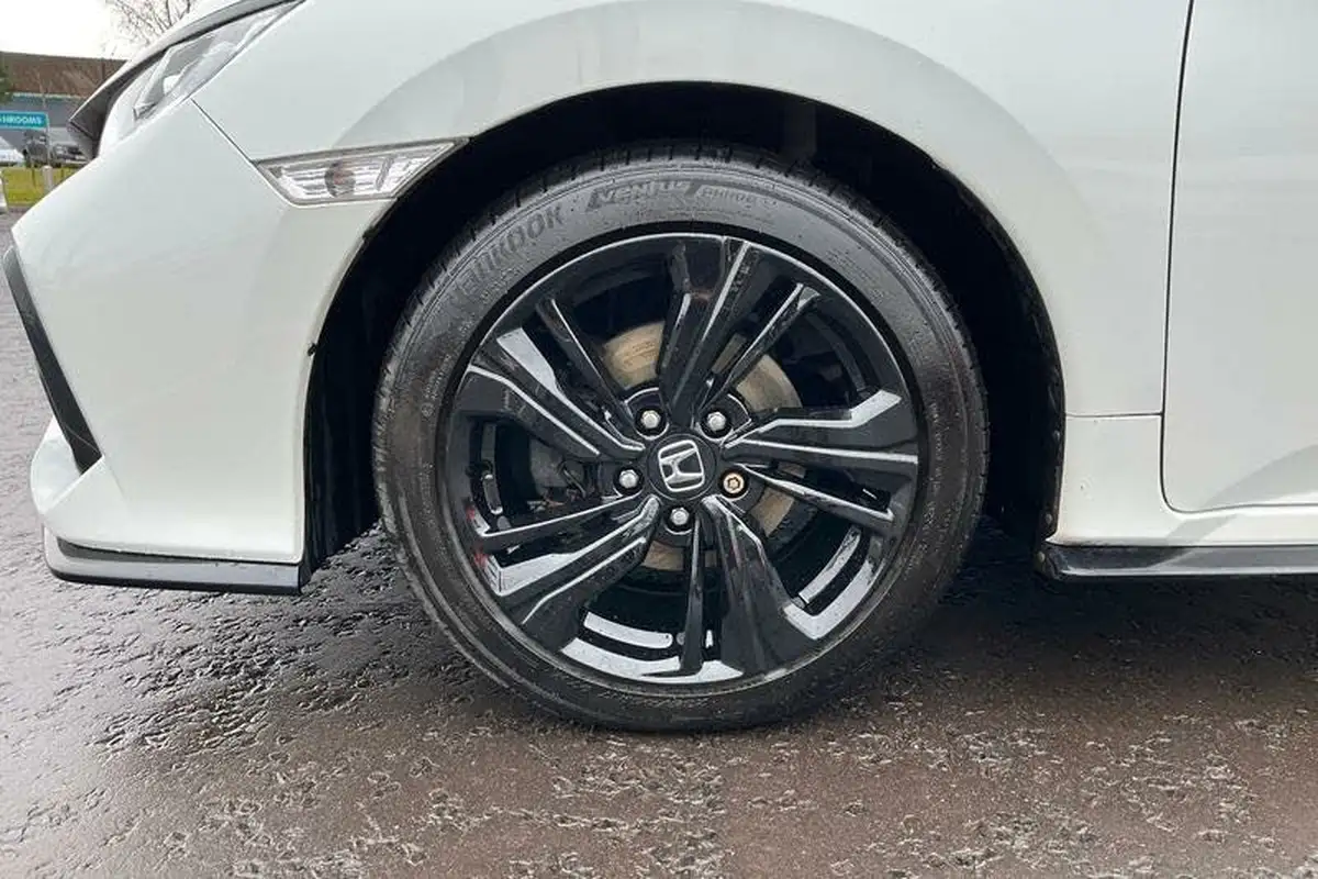 2018-honda-civic-10-vtec-turbo-sport-line-big-7