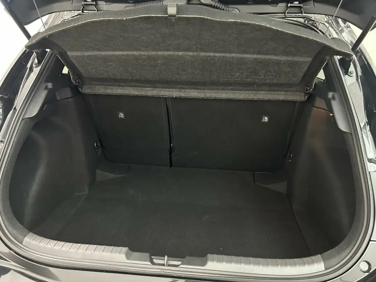 2021-toyota-corolla-18-vvt-i-gr-sport-trk-hatchback-big-51