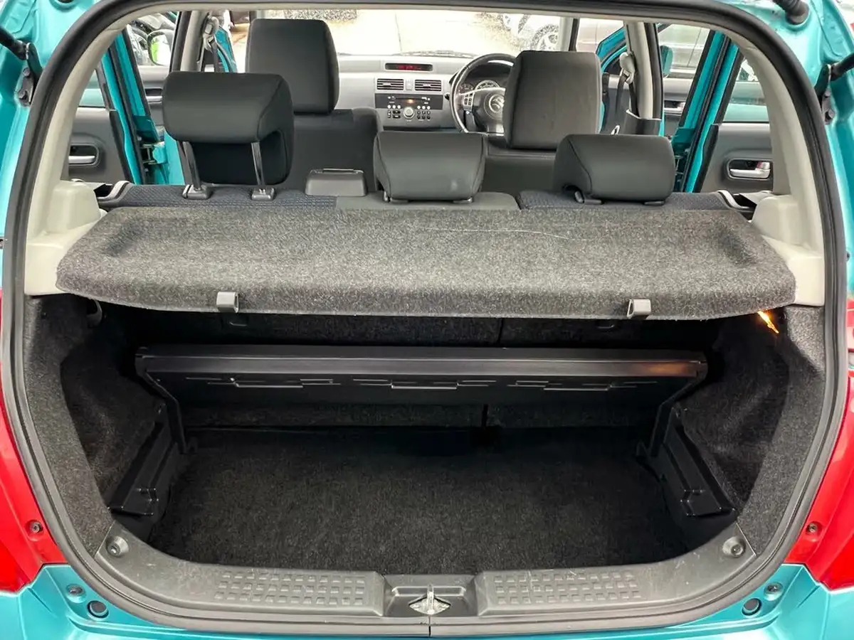 2009-suzuki-swift-13-gl-5d-big-52