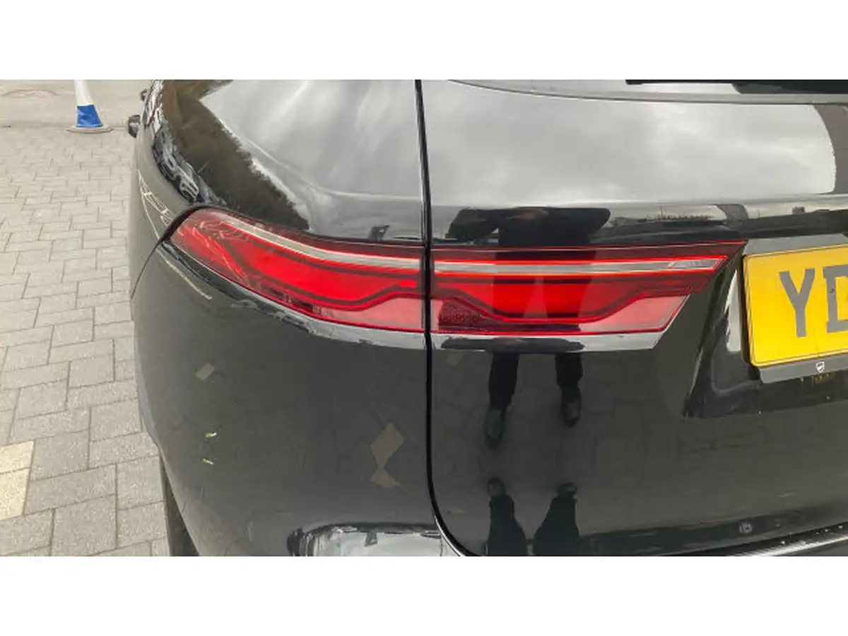 2024-jaguar-f-pace-20-d200-r-dynamic-s-big-18