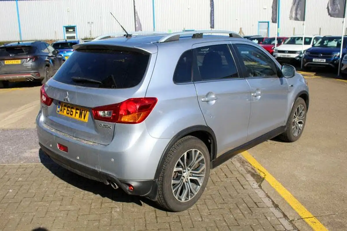 2016-mitsubishi-asx-16d-zc-m-big-9