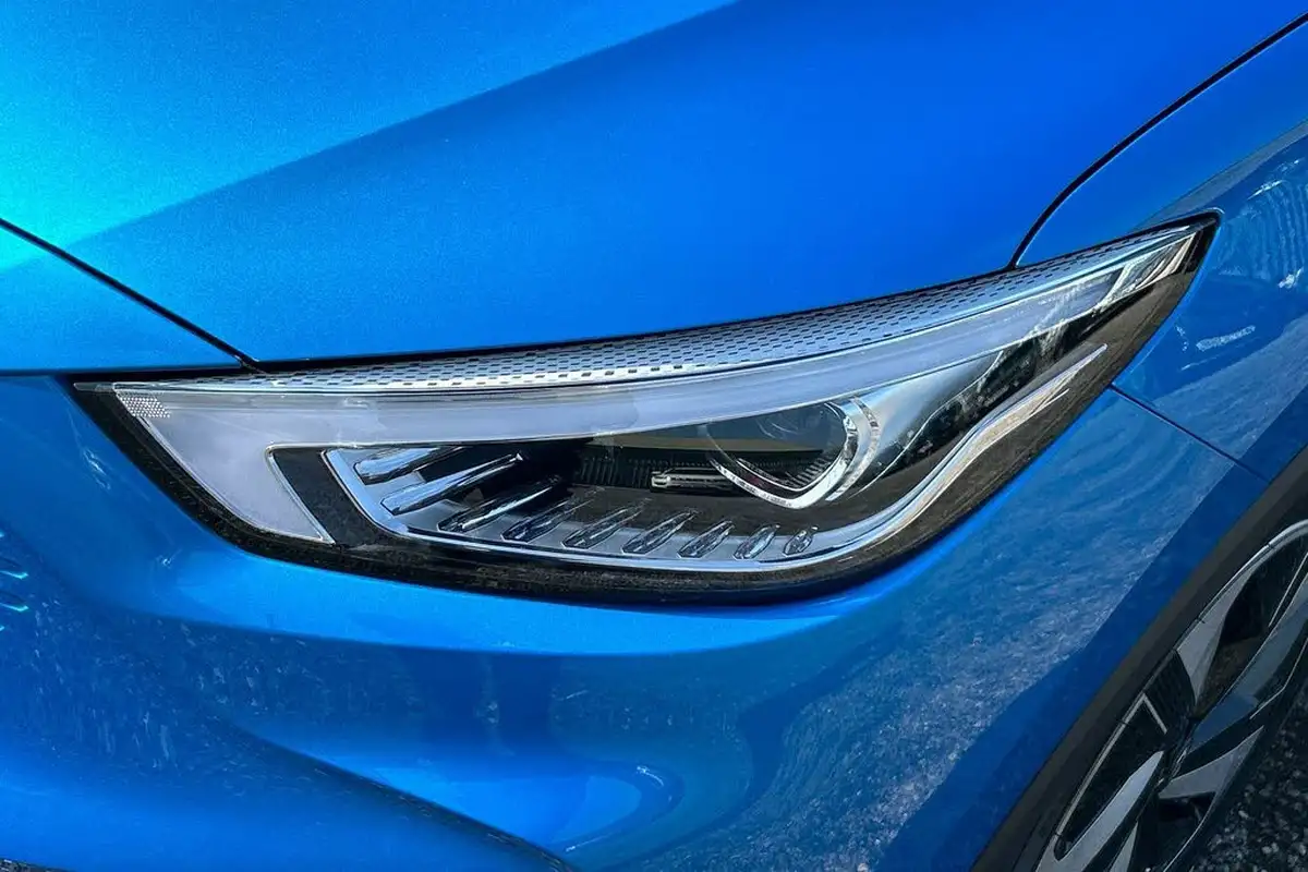 2022-mg-zs-suv-e-trophy-ev-156ps-long-range-big-12