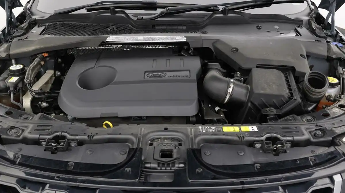 2021-land-rover-range-rover-evoque-15-p300e-r-dynamic-se-big-18