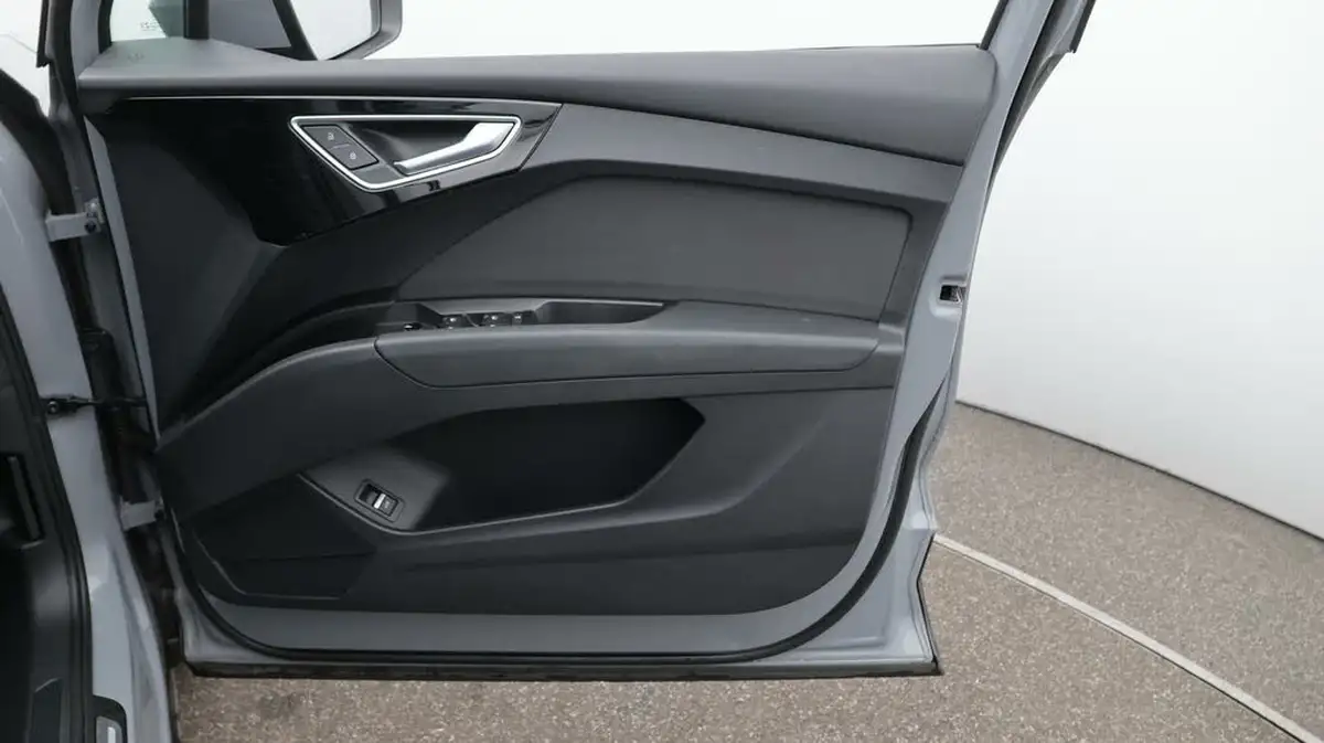 2022-audi-q4-e-tron-35e-sport-station-wagon-big-15